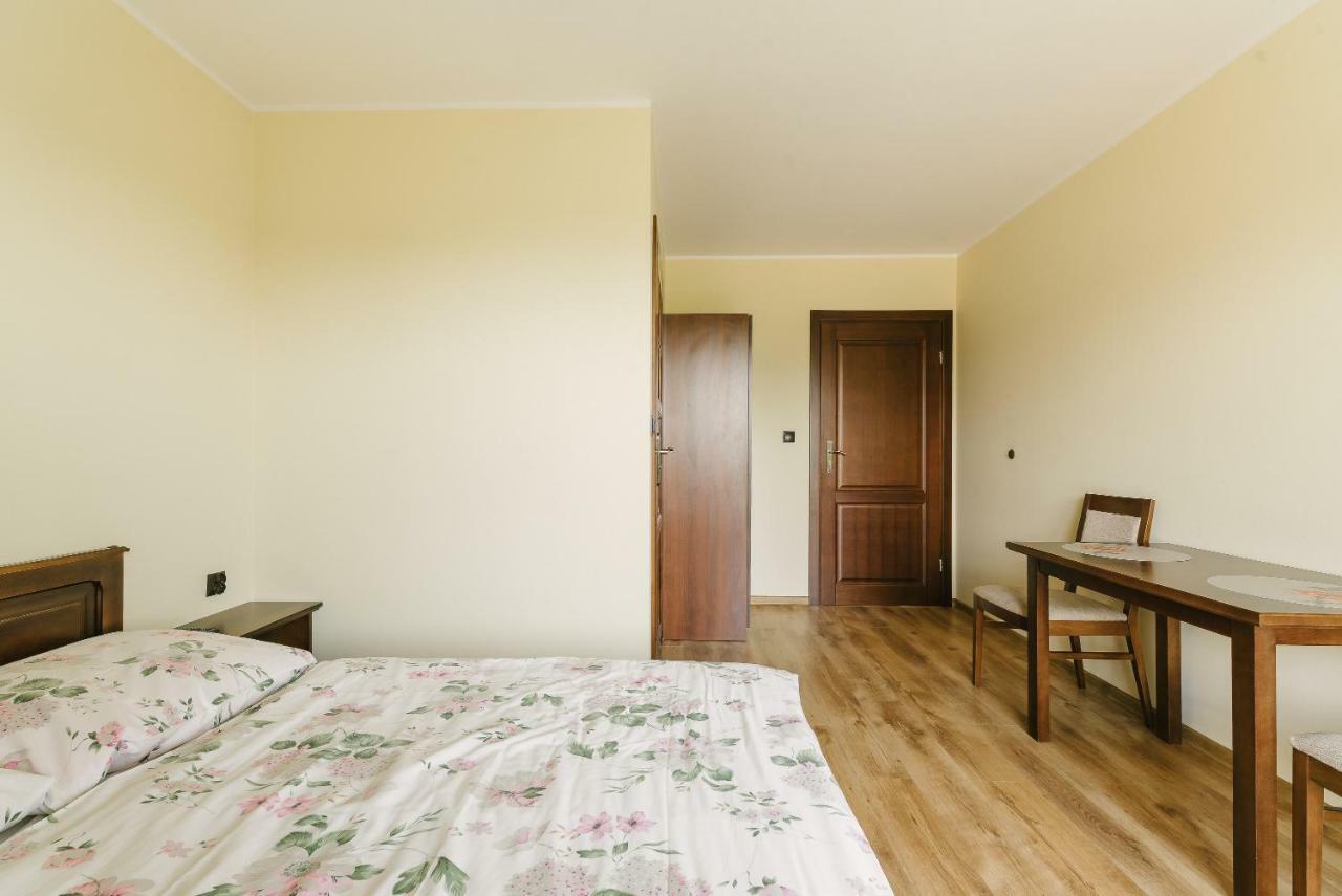 Arko - Pokoje Goscinne I Studia Ostrowo  Exterior foto